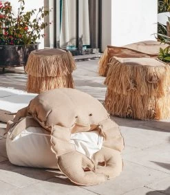 Buitenpoef In Raffia-effect En Franjes -Woninginrichting 2081f05fae1a4f6dac8ef2a06626cbde