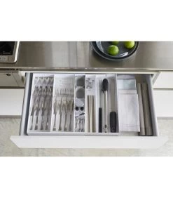 Yamazaki Extendable Diagonal Cutlery Tray - Tower - White -Woninginrichting 41b6cf3a2c3c49369533485c83d34e98