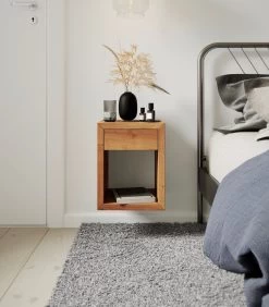 Zwevend Nachtkastje HUGO In Eikenhout -Woninginrichting 422ccc0dd8e1439893a0bb1b281d6e16