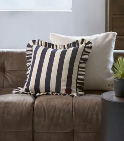 Kussenhoes, Kussensloop 50x50, Gestreept, Ruffels - Mountauban - Blauw -Woninginrichting 766757108ce54c6f847af6f35dacbfc7