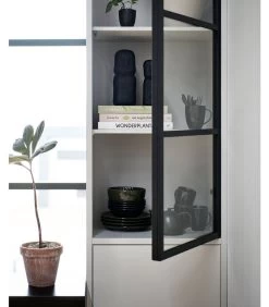 VTwonen 2-Deurs Vitrinekast Basic - Grenen - Mist - 230x53x40 -Woninginrichting 90de9fbabca54b3c93c67555227262fb