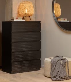 WOOOD Jente Ladekast 5 Lades - Grenen - Zwart - 119,4x83x45.8 -Woninginrichting a803db8a0f77485e8e4641e5964bd83d