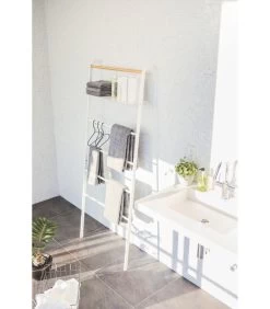 Yamazaki Ladder Hanger Wide With Rack - Tower - White 10 Yamazaki Ladder Hanger Wide With Rack - Tower - White -Woninginrichting b43ba2ab328b46e998553d7998f46e3e