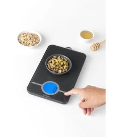 Brabantia Tasty+ Keukenweegschaal Op Batterijen - Dark Grey -Woninginrichting c9ed46b8261940c7af2f5e5c96ac2a6f