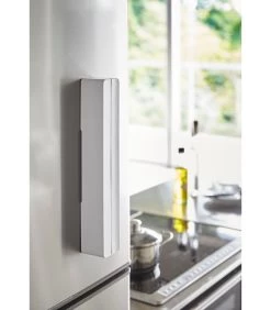 Yamazaki Magnetic Wrap Case - Tower - White -Woninginrichting e14989c3ef8b4f1ba71c91bfd7cfeb4f