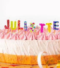 Verjaardagskaarsen Voor De Naam Juliette -Woninginrichting e1f91fbaa92444508fb76a06f67fa43a