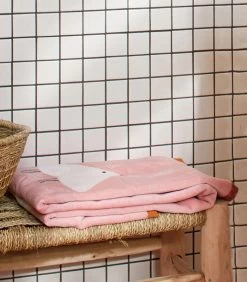 LINTU Blush - Douchedoek Katoen -Woninginrichting e2dc46e79e2b4c71bc9a75e83ad16469