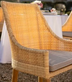 SAO POLO Hars Tafel Fauteuil -Woninginrichting e79531fa8a364249a321db556c1e5e31