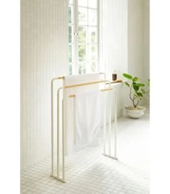 Yamazaki Bath Towel Hanger - Plain - White -Woninginrichting f60a458fff27476384decc233429301f