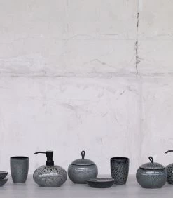 Zeepschaal UGO Olive Black-994 -Woninginrichting fae5eaafd7b249bb8e3ead1181ebe51c