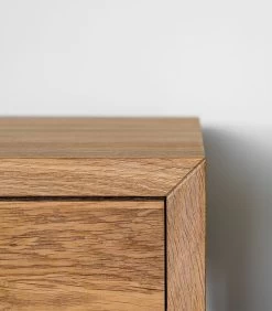 Zwevend Nachtkastje HUGO In Eikenhout -Woninginrichting ffe9743a59634a6f97d58e6efc13b5e7
